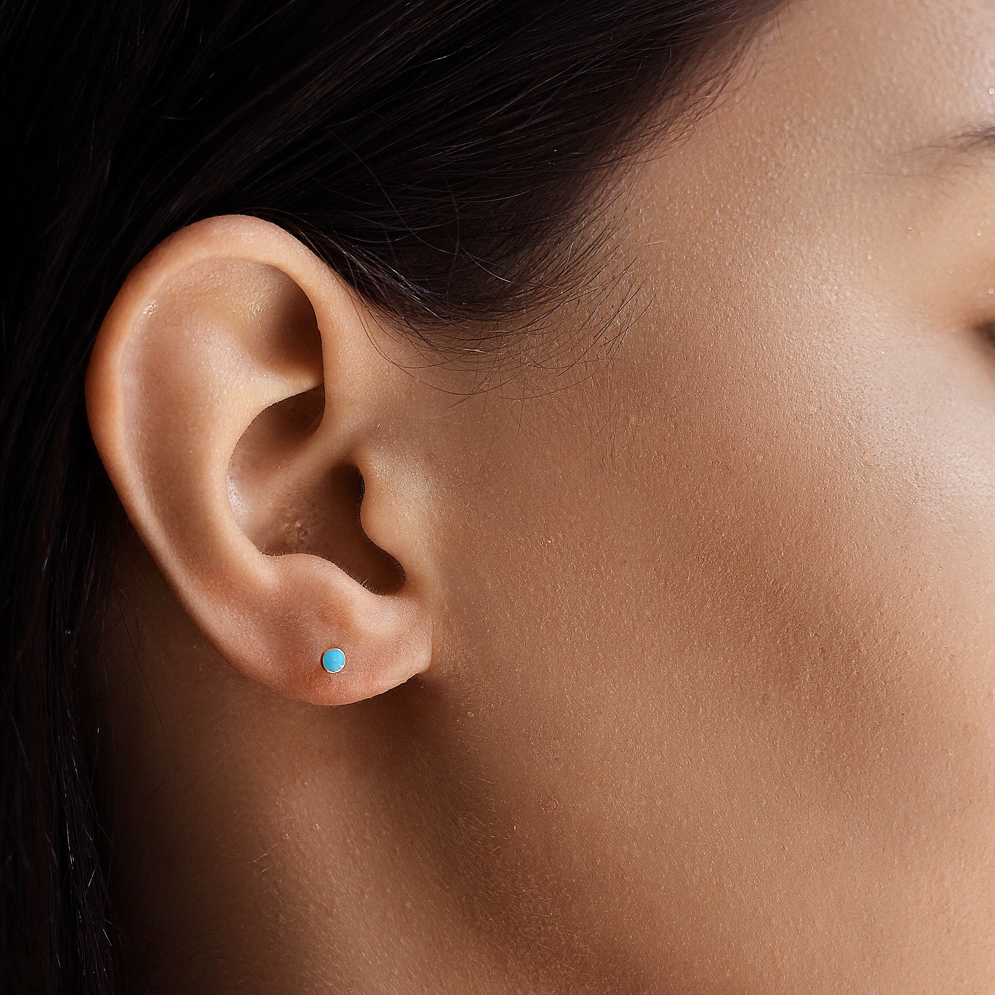 TAI JEWELRY Earrings Enamel Round Disc Stud