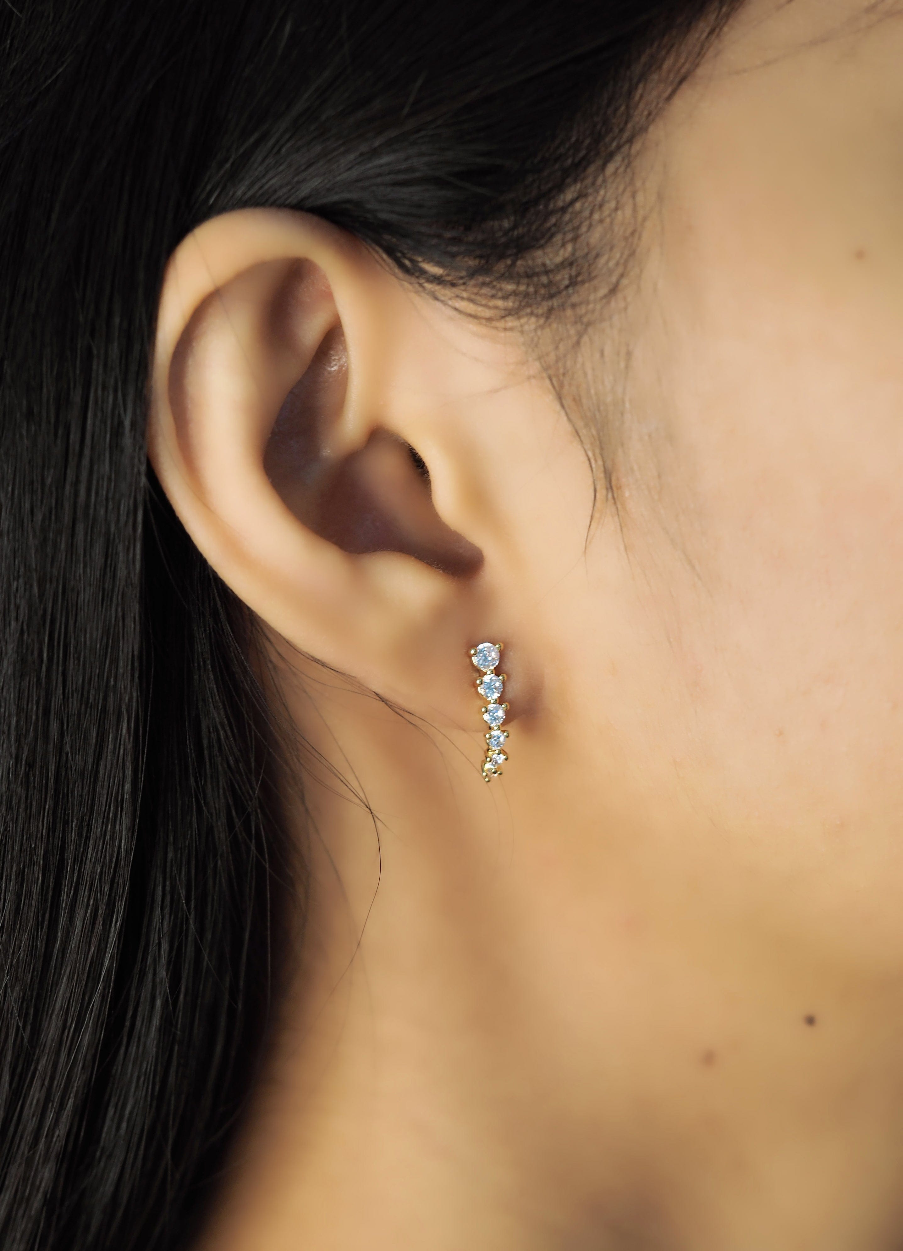 TAI JEWELRY Earrings Graduated Cz Half Hoop