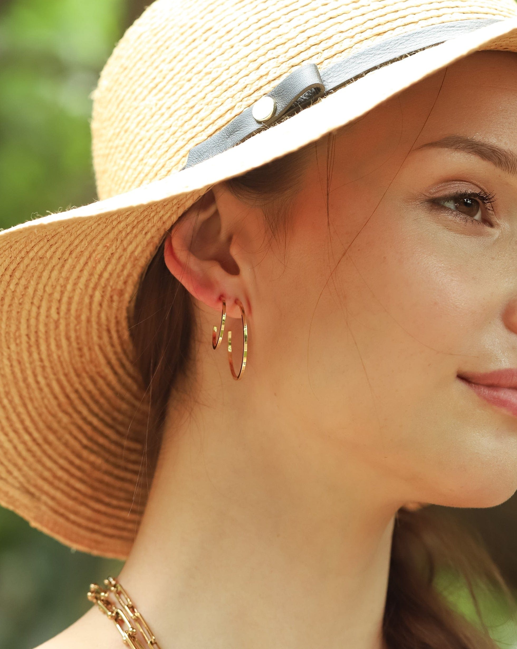 TAI JEWELRY | Classic Gold Hoops | M | Earrings |