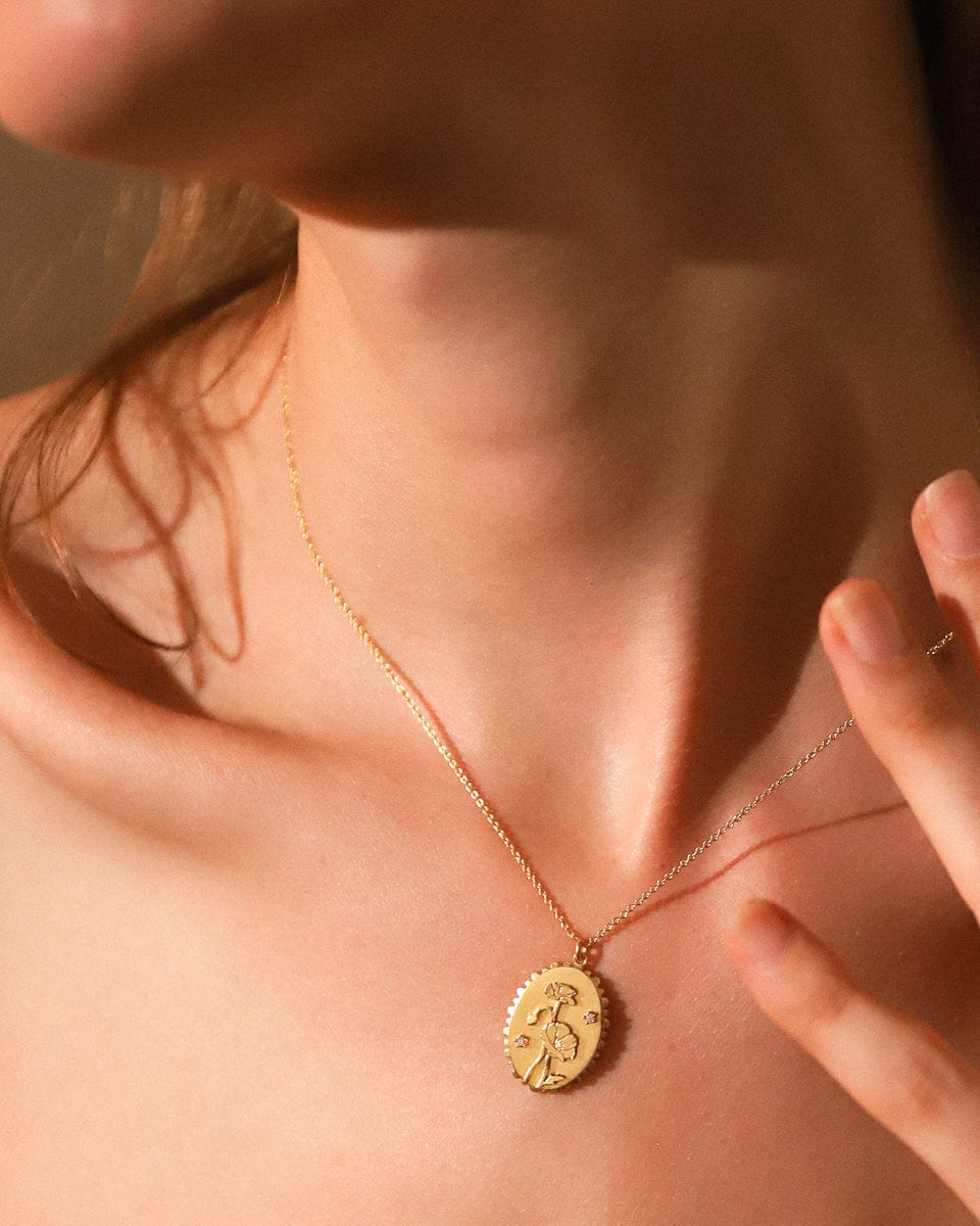 TAI JEWELRY Necklace Gold Flower Coin Pendant Necklace