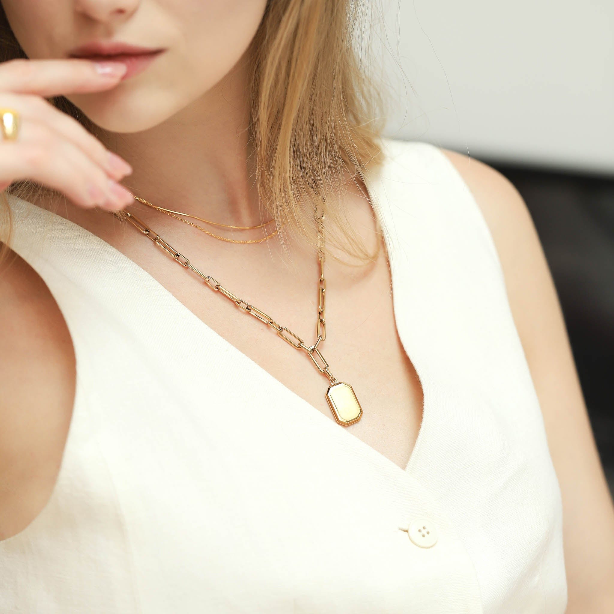 TAI JEWELRY Necklace Paperclip Chain with Tag Pendant
