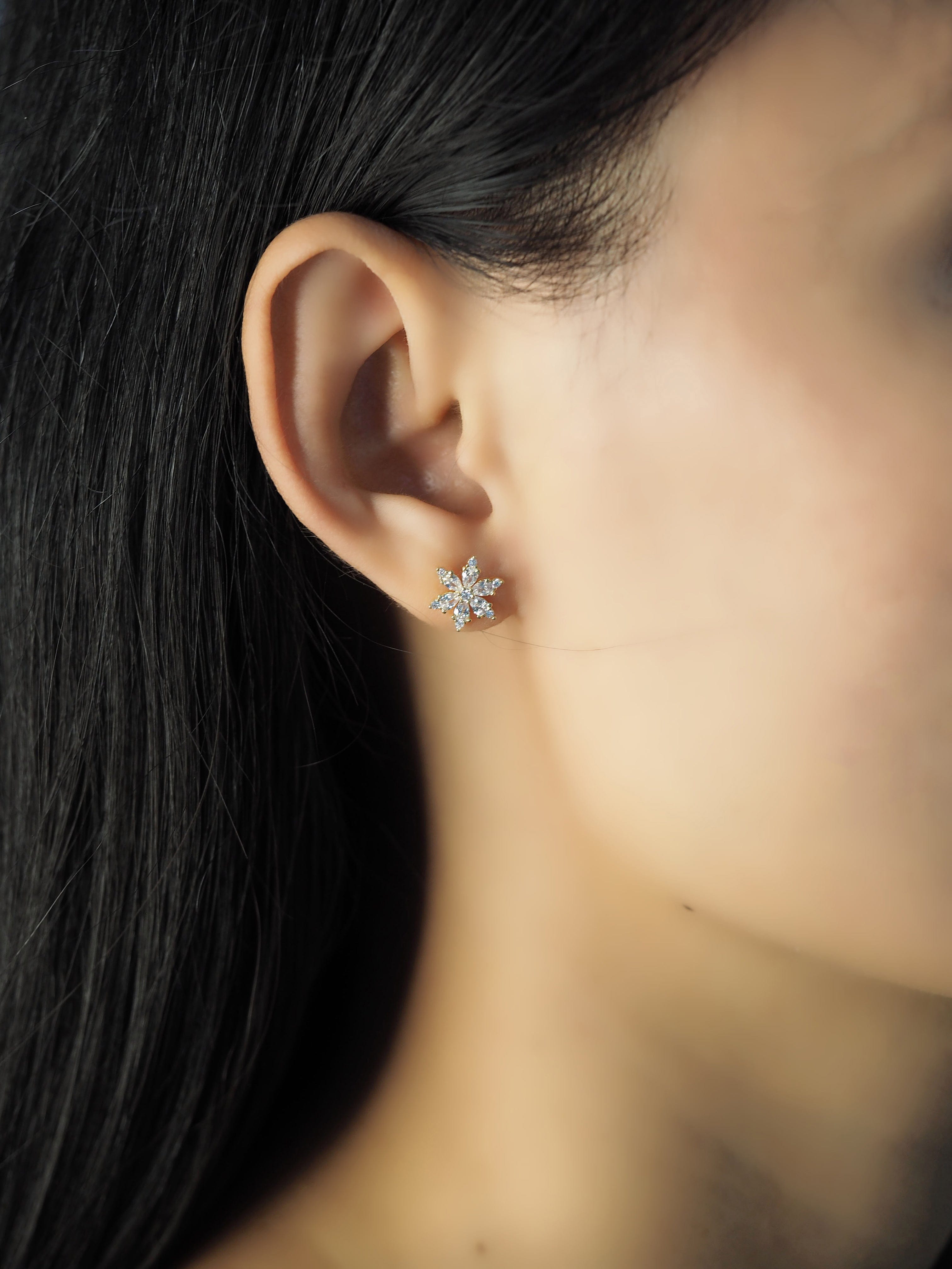 TAI JEWELRY Earrings Cz Snowflake Studs