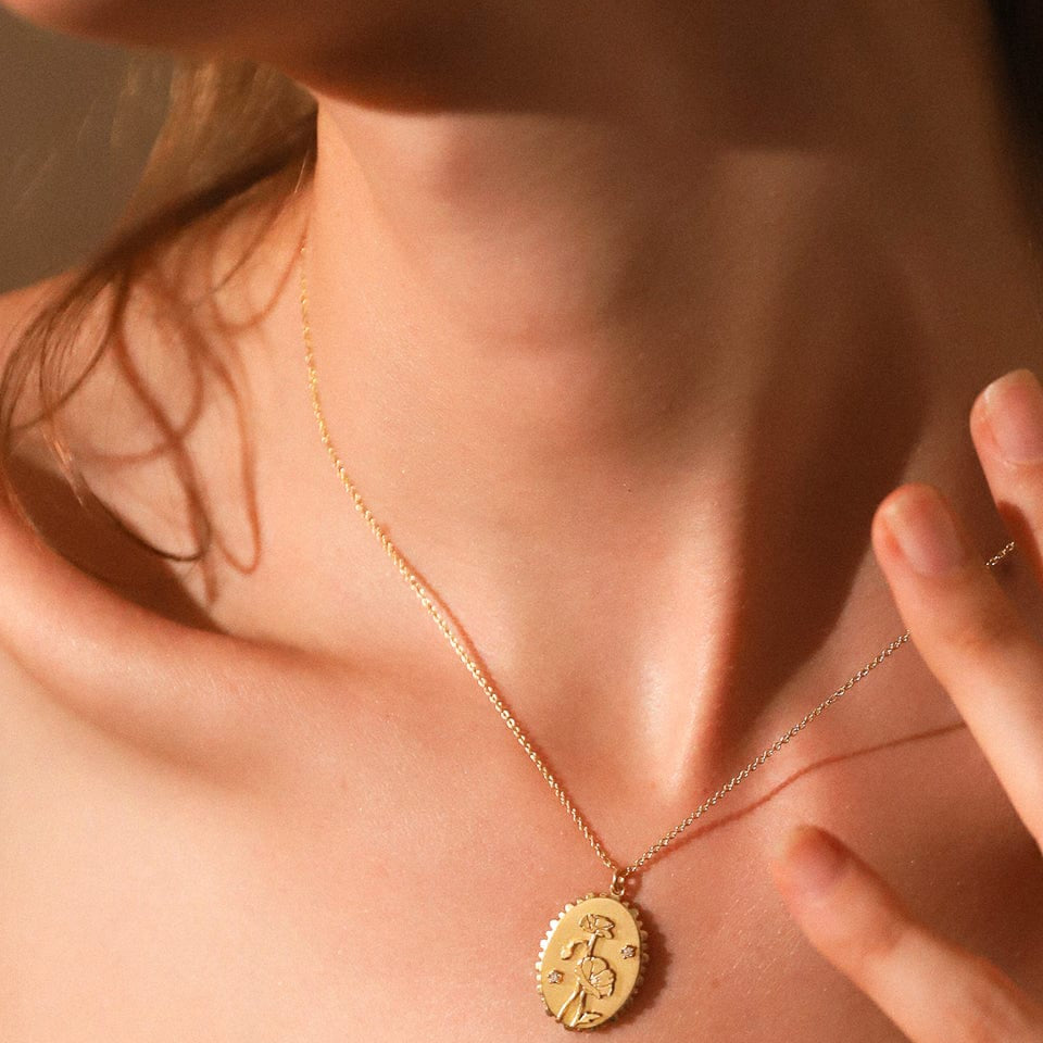 TAI JEWELRY Necklace Gold Flower Coin Pendant Necklace